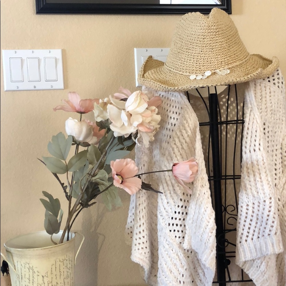 100% Paper Hat Western Gal